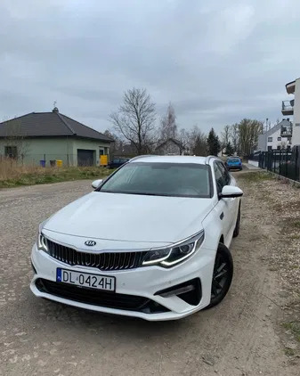 kia Kia Optima cena 58500 przebieg: 177500, rok produkcji 2019 z Legnica